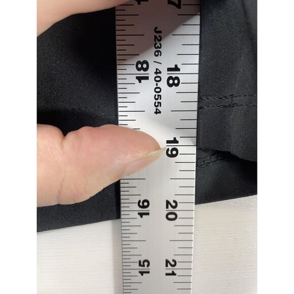 T by Talbots Shorts Womens 3X Petite Black Pull On Stretch Pockets Bermuda - Picture 5 of 10